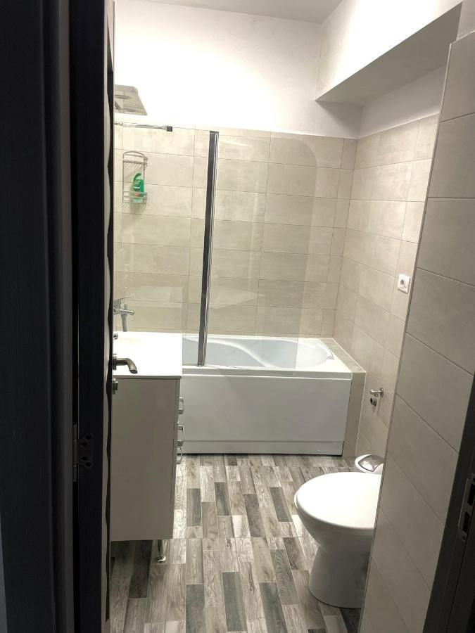Apartament Corni Διαμέρισμα Râmnicu Vâlcea Εξωτερικό φωτογραφία